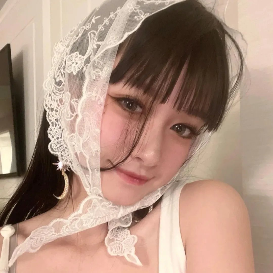 云边有个小卖部